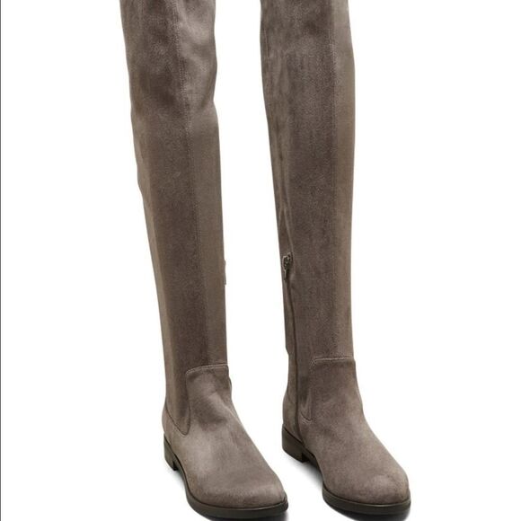 Kenneth Cole NWB  - Picture 2 of 5